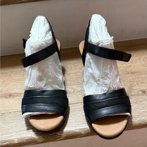 Clarks Black Leather Open-Toe Ankle-Strap Sandals